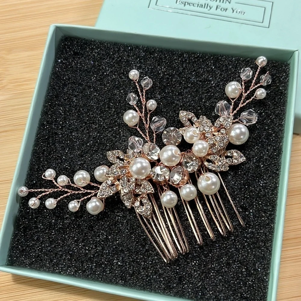Brand New Crystal Rhinestone Pearl Floral Hair Comb Headpiece Wedding Accessory